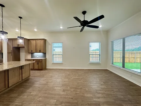 Tyler gallery 8
