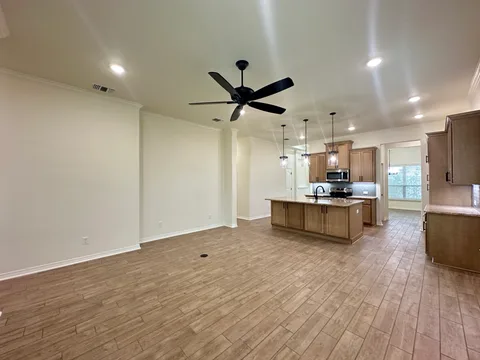 Tyler gallery 10