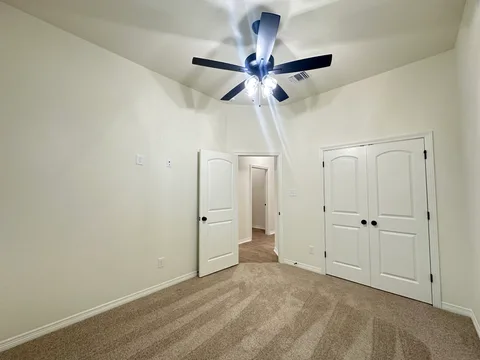 Tyler gallery 18