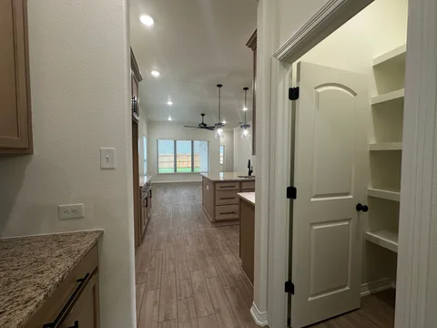 Tyler gallery 23