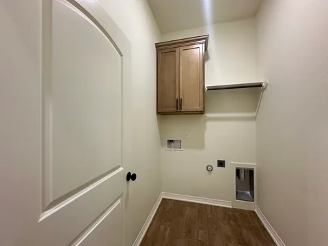 Tyler gallery 27