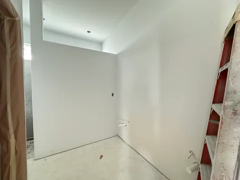 Kingsland gallery 8