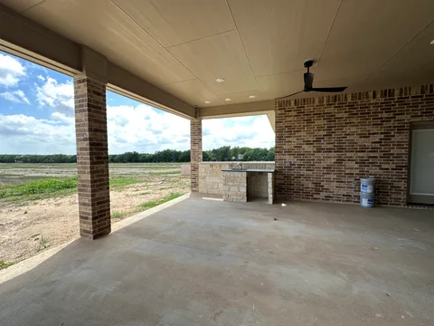 Clinton gallery 23