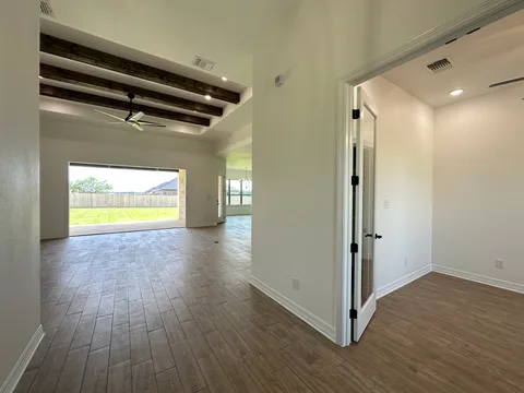 Jackson gallery 3
