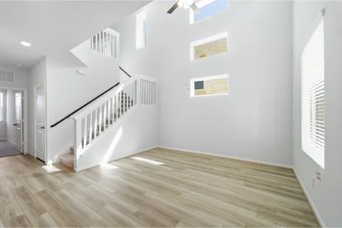 Eames gallery 10
