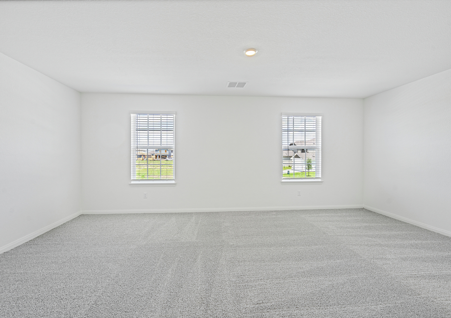 Holly gallery 6