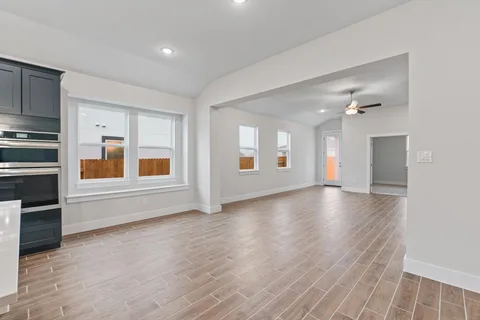 Lexington gallery 29
