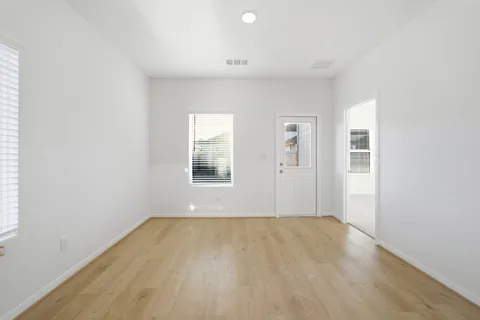 Elm gallery 15