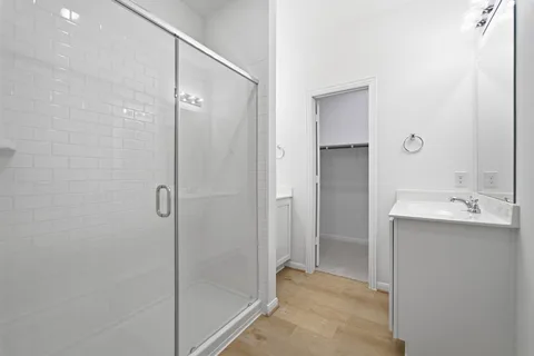 Elm gallery 22