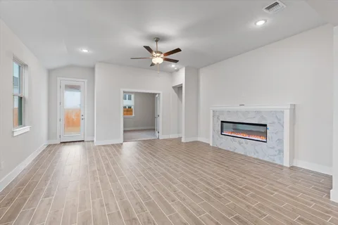 Lexington gallery 31