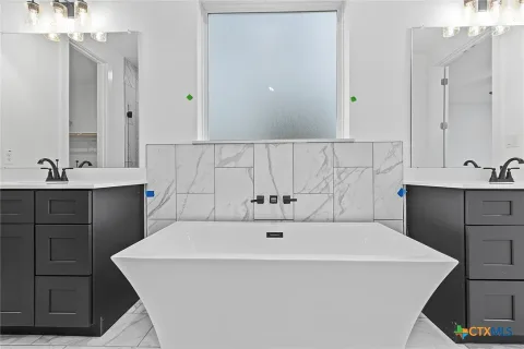 Christina gallery 7