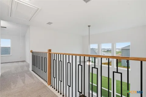 Lennox gallery 7