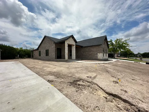 Lincoln gallery 3