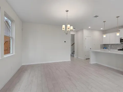 Christina gallery 2