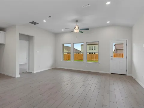 Christina gallery 3